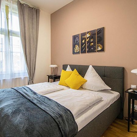 Stylish Apartment In Prague Best Gastronomic Area Buitenkant foto