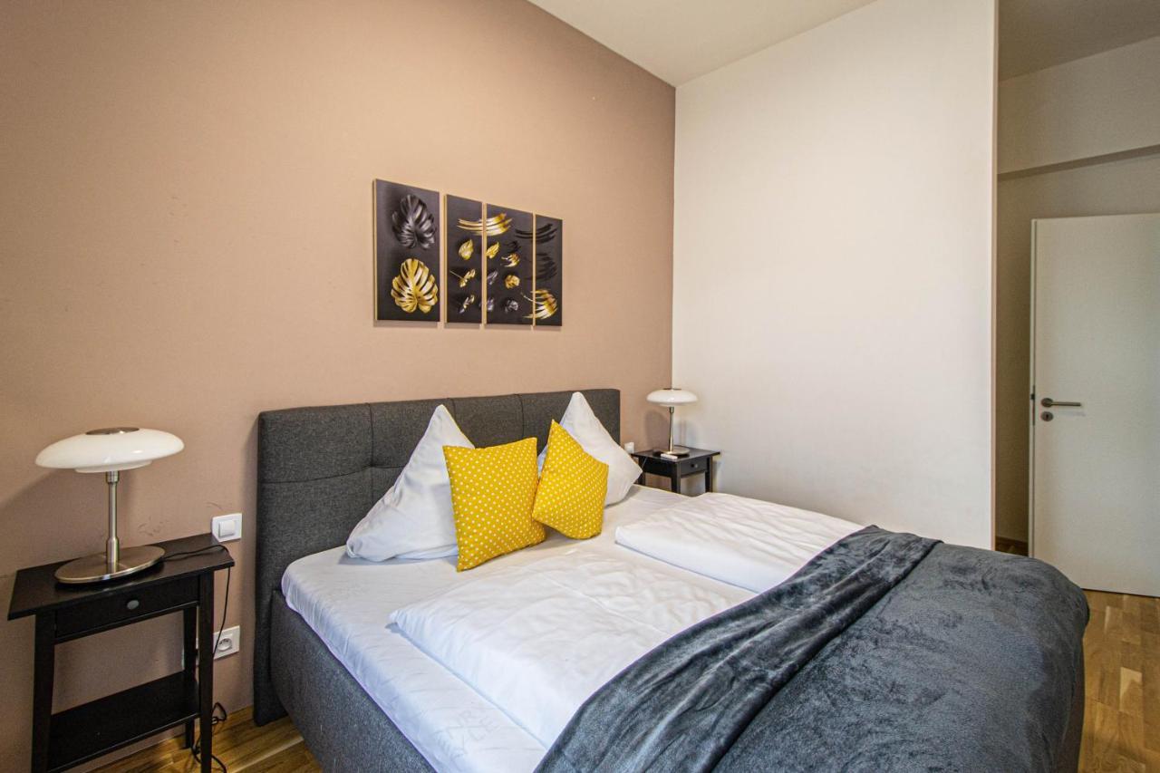 Stylish Apartment In Prague Best Gastronomic Area Buitenkant foto