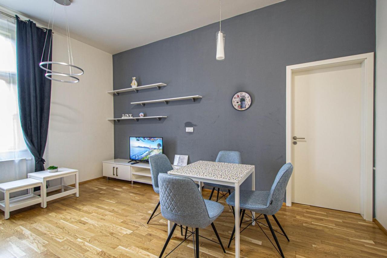 Stylish Apartment In Prague Best Gastronomic Area Buitenkant foto
